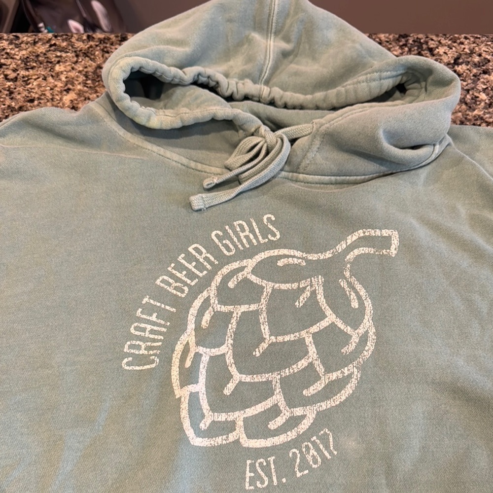 Craft Beer Girls light teal hoodie size 2XL - Picture 3 of 6